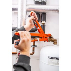 Csőfogó 90fok, 1.5"