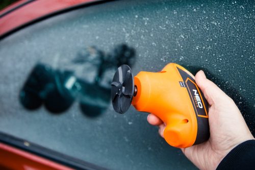 Mini akkus multifunkciós polírozó 4V, USB-C, csiszoló-, polírozó, jégkaparó korongokkal