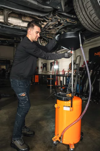 Mobil olajleeresztő készülék, gravitációs, leeresztő tál 10L, gyűjtőtartály 70L