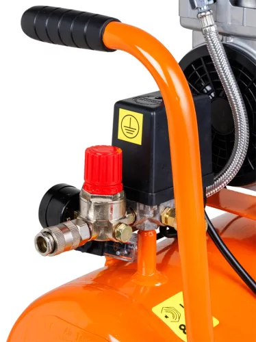 Kompresszor, 24L, 8 bar, 125l/perc, extra csendes, kefementes motorral, olajmentes, 80db