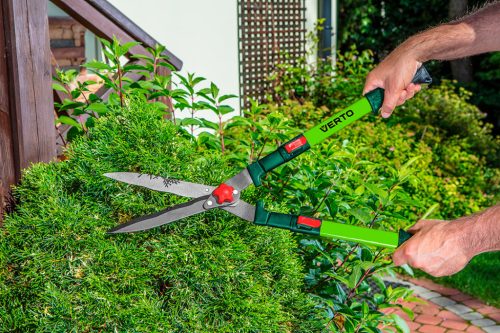 Sövényvágó olló teleszkópos 670-880mm, penge 200mm