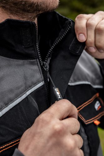 Overall, HD, karcsúsított(slim fit), 60% pamut, 37% polyester, 3% elasztán, 285 g/m2, L