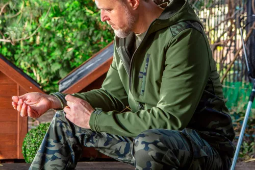 Terepmintás softshell munkavédelmi kabát, víz- és szélálló, kapucni, CAMO, vízáll: 5000mm, XXL