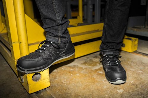 Munkavédelmi cipő, S1Pl SR, esd, kompozit orrvédő, kevlár talpbetét, 46