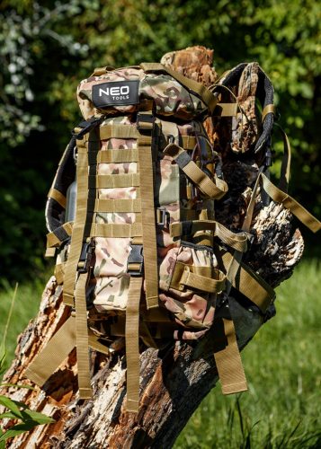 Túra hátizsák, 600D poliészter, 30L, terepszínű