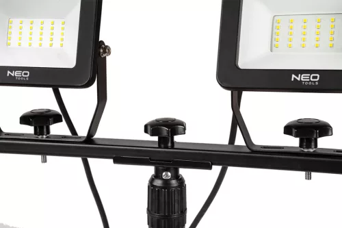 Reflektor állványos 230V/2x30W, 5400lum, smd LED, max. 1.8m